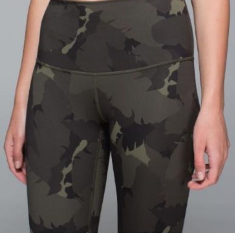 Lululemon high / low. Crops